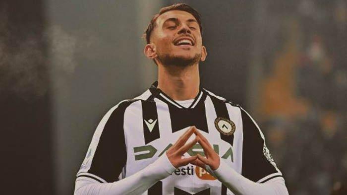 Sosok Lazar Samardzic yang kini jadi rebutan Inter Milan dan AC Milan