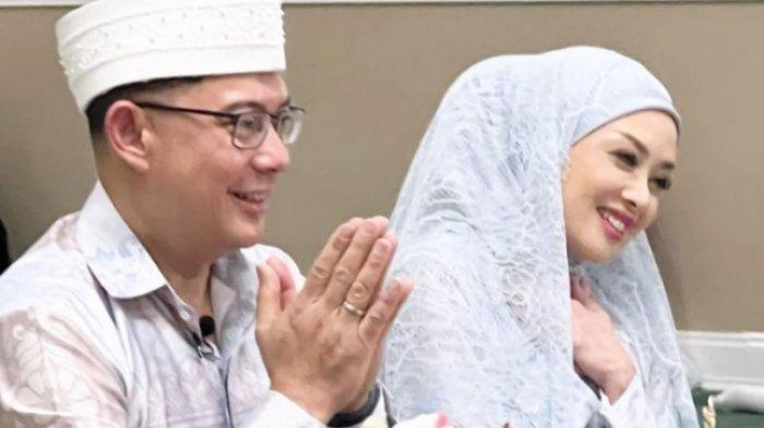 Terry Putri menikah dengan Darmawan Derly. Terry Putri bakal pindah ke Amerika, setelah resmi dinikahi Derly Darmawan, akhir pekan kemarin. Setelah menikah Terry Putri segera pindah ke AS