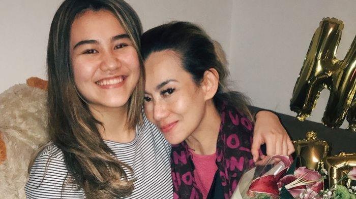 Aaliyah Massaid dan Reza Artamevia