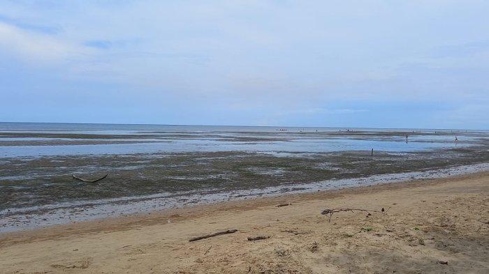 Pantai Teluk Lombok Sangatta jadi program unggulan Dispar Kutim, Provinsi Kalimantan Timur pada Minggu (14/5/2023) pagi.