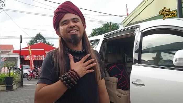 Guru spiritual Gus Samsudin buka suara terkait tudingan yang menyebutkan dirinya mengalami gangguan jiwa.