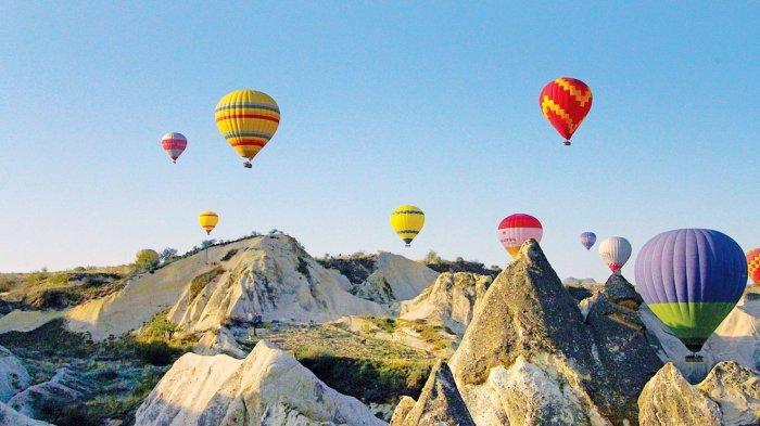 Salah satu tempat wisata di Turki yang populer di kalangan turis. Lokasi Kapadokya. Simak inilah cara mengucapkan sama-sama dalam Bahasa Turki cocok untuk percakapan sehari-hari.
