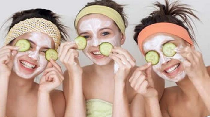 Masker wajah di akhir pekan