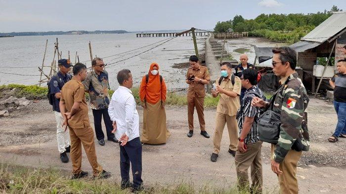 Pemantauan Pelabuhan Buluminung oleh Pemkab PPU dan pihak KSOP beberapa waktu lalu. 