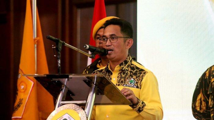 Ketua DPD Golkar Balikpapan Rahmad Mas'ud saat memberi sambutan usai dilantik di Hotel Gran Senyiur Balikpapan, Minggu (8/1/2023).