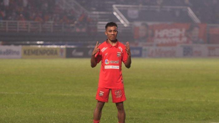 Selebrasi Pemain Borneo FC Samarinda M Sihran Amrullah usai cetak gol ke gawang Persija Jakarta, pada pertandingan Liga 1 kontra Persija di Stadion Segiri Samarinda Kalimantan Timur, Rabu (8/3/2023).