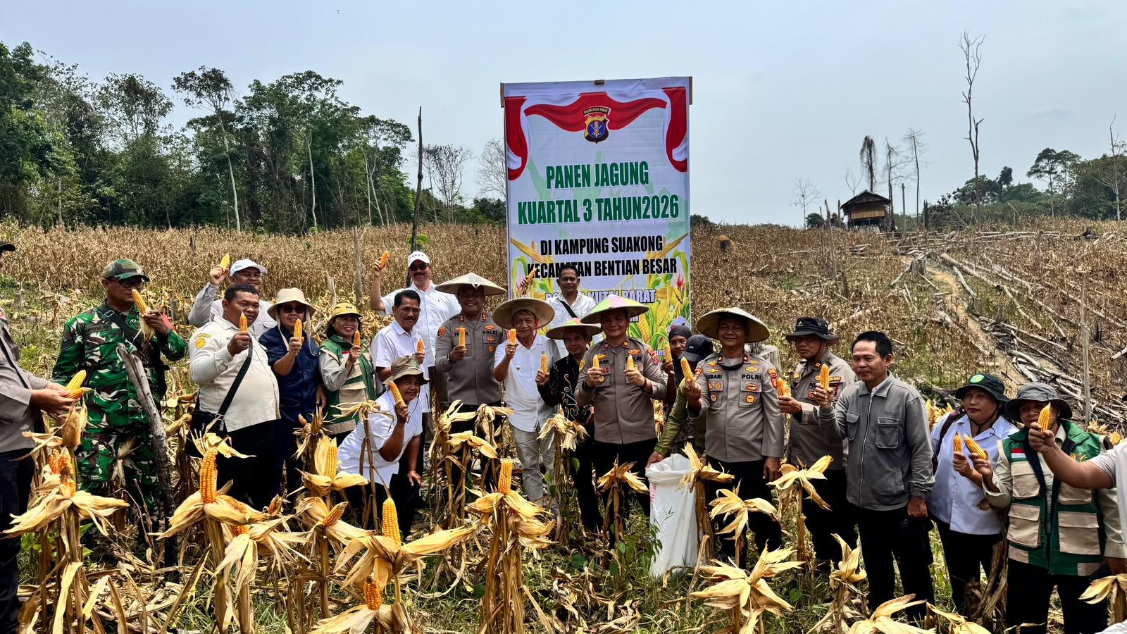 Gelar Pangan Murah di Kubar, Warga Serbu 5 Ton Beras & Sembako