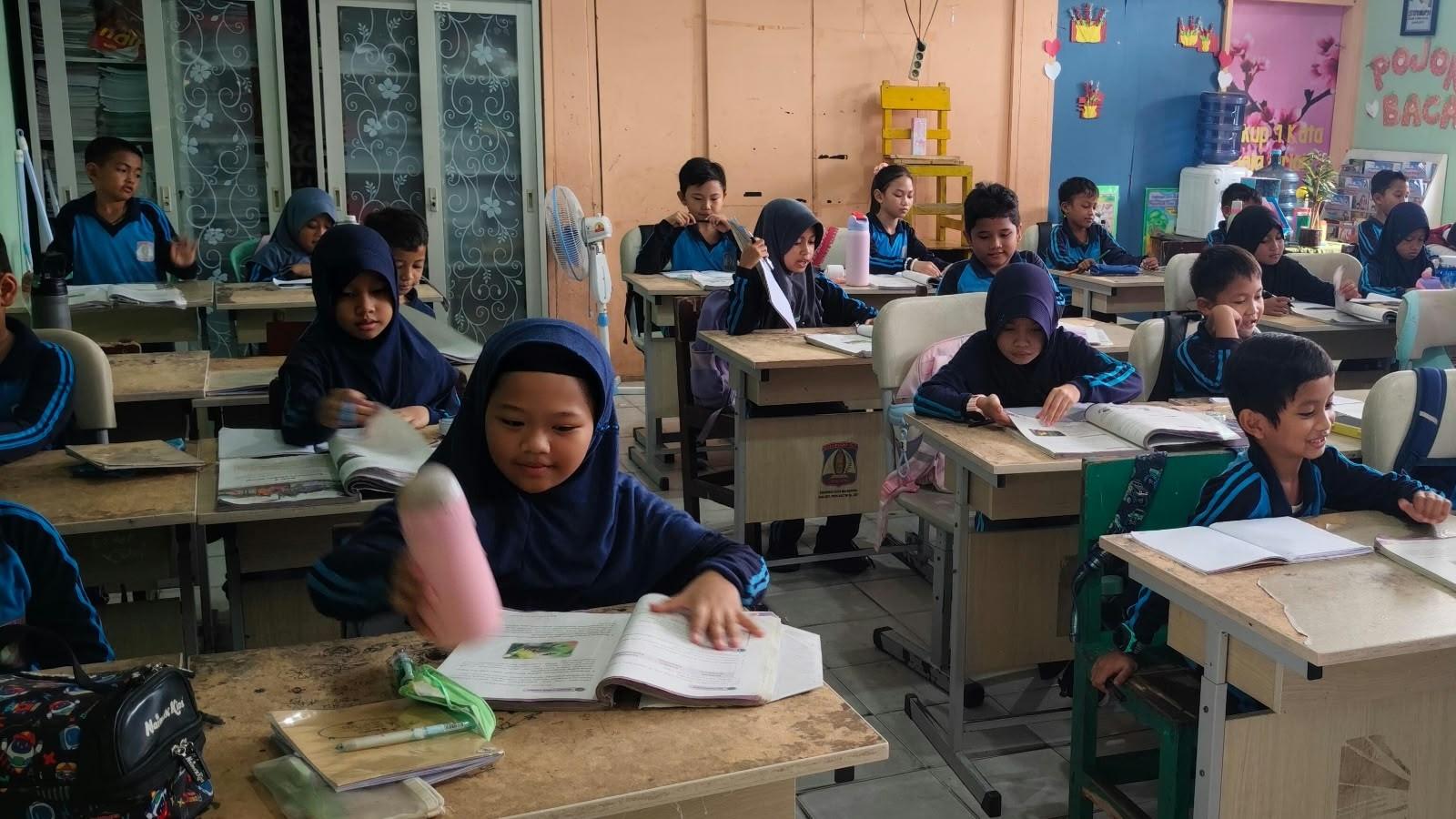 Sambut PTM, Murid SD Negeri 013 Balikpapan Padati Sekolah