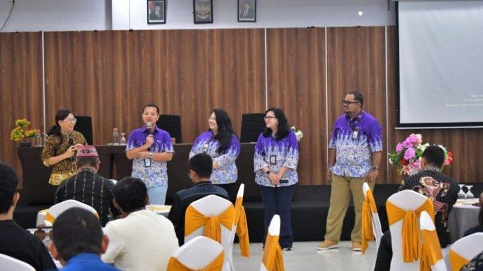 ASN MABAR - Sejumlah Aparatur Sipil Negara (ASN) di lingkup Pemerintah Kabupaten Manggarai Barat dikenalkan aplikasi kecerdasan buatan atau artificial intelligence (AI). 