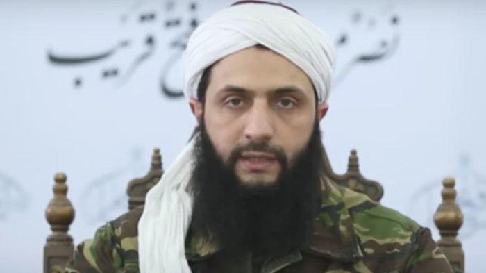 Abu Mohammed Al-Julani saat memberikan keterangan usai HTS berhasil menguasai Damaskus.