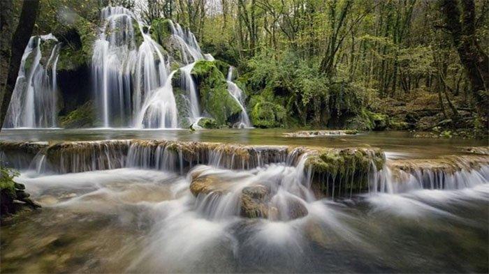 Air Terjun Mauhalek