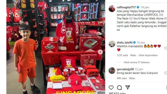 BAJU SINGAPURA -Viral Raffi Ajak Rafathar Beli Baju Liverpool Langsung di Singapura