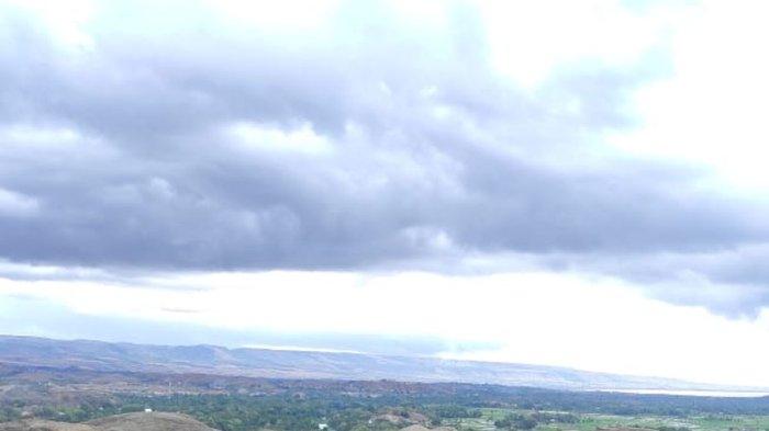 Bukit Tenau di Kabupaten Sumba Timur, NTT
