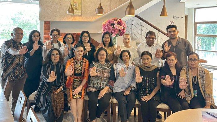 FORUM PEREMPUAN DIASPORA NTT -  Forum Perempuan Diaspora Nusa Tenggara Timur (NTT) di Jakarta mengadakan diskusi mendalam menanggapi kasus kekerasan seksual yang melibatkan mantan Kapolres Ngada, AKBP Fajar Widyadharma Lukman Sumaatmaja.