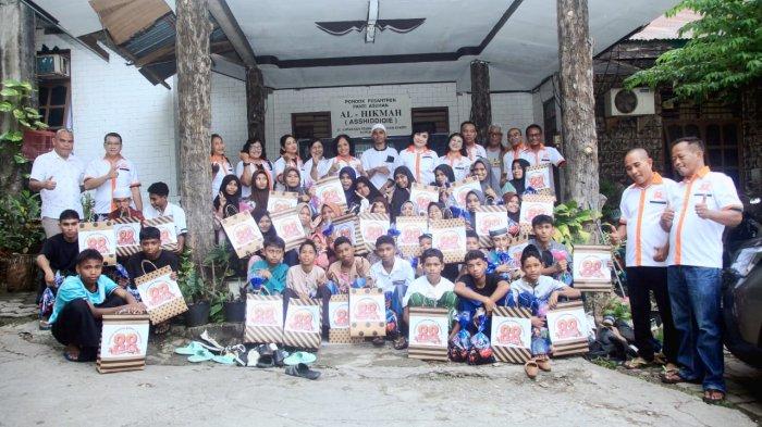 RAYAKAN HUT - Foto  bersama saat Perayaan HUT ke-13 Alumni SPENSA 88 