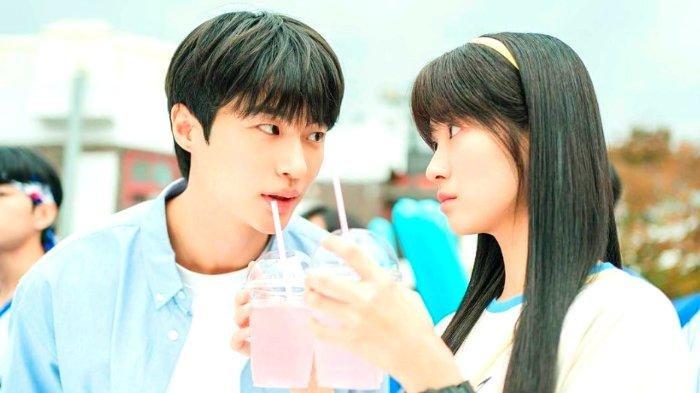 Cuplikan film Lovely Runner.