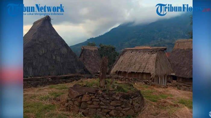 Pemandangan desa Wolotopo, Kabupaten Ende