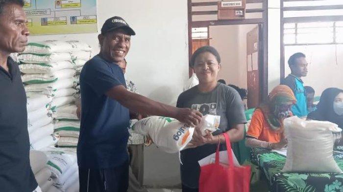 Pemko Lhokseumawe Berikan 5,5 Ton Beras Per Desa untuk Bantu Warga Pasca Banjir