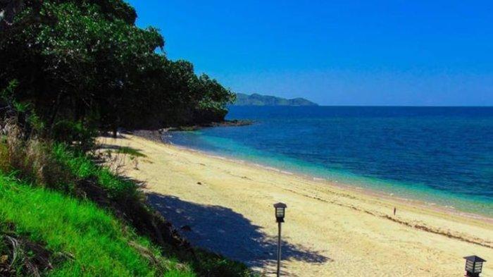 Pesona Tanjung Kajuwulu di Desa Magepanda, Kabupaten Sikka, NTT, Minggu (7/4/2019). Tanjung Kajuwulu menjadi destinasi yang paling diminati oleh hampir kebanyakan penduduk Kabupaten Sikka dan wisatawan mancanegara.