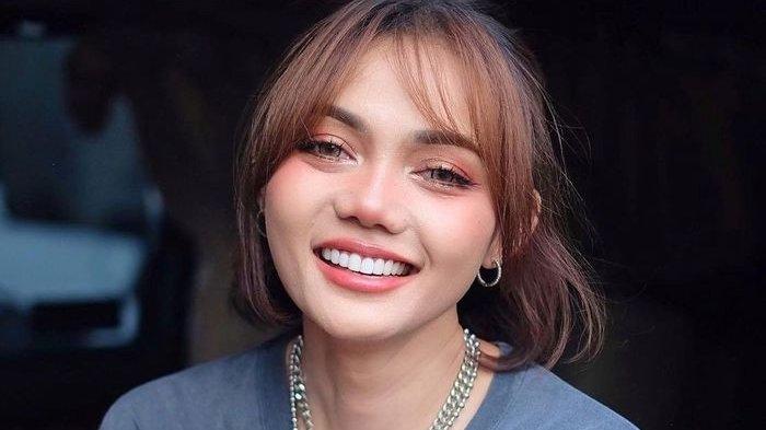 Rina Nose akui punya spot favorit untuk makan.