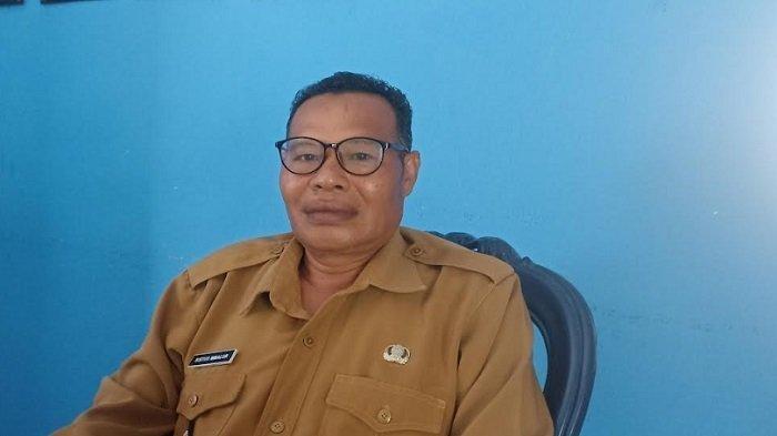 SISTUS MBALUR - Camat Borong Sistus Mbalur, SP. 