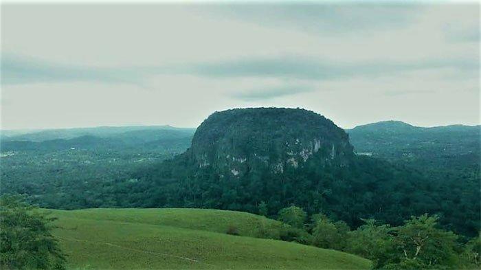 anorma memukau di sekeliling Bukit Fatukopa