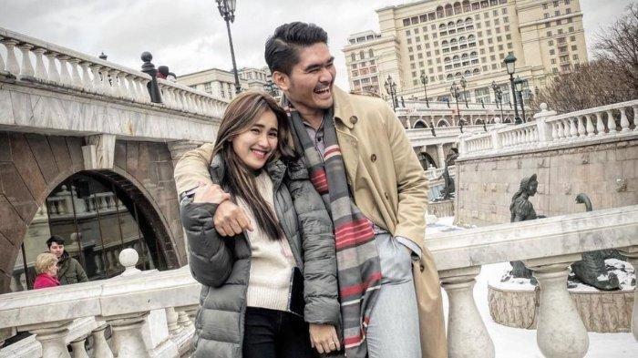 Ayu Ting Ting dan Brata Kartasasmita