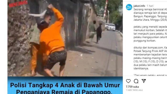BACOK KORBAN - Viral Ngeri Aksi Geng Motor Bacok Warga di Jalan dengan Celurit di Tanjung Priok Jakarta Utara
