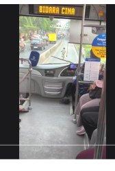 KAYUH SEPEDA DI JALUR BUS - Video Viral TikTok, Tayangan Bocah Pengendara Sepeda Mengayuh Cepat Dikejar Busway dan Tracking Bus