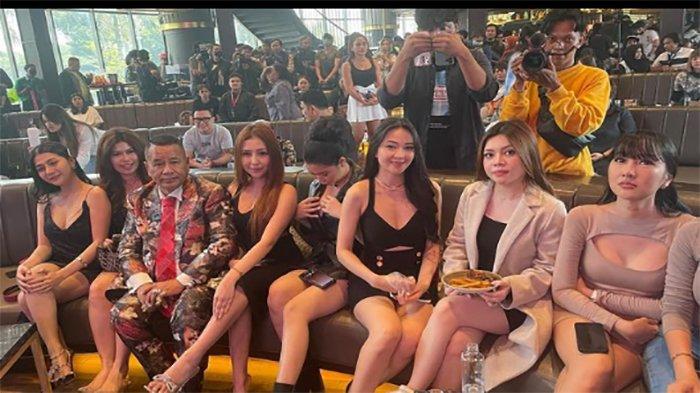 ASPRI -- Hotman Paris kumpul dan berpesta bersama para aspri