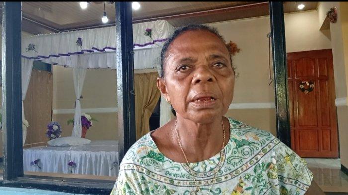 Helena Langmani Lakata, ibu dari korban JL, saat diwawancarai POS-KUPANG.COM, Kamis, (3/4/2025) 