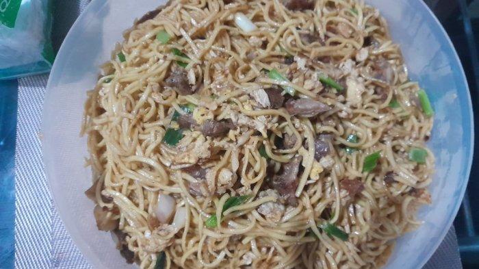 MIE GORENG BABI TIMOR - Viral Menu menu makanan sehat dan makanan enak mie goreng babi Timor ala Ferry Ndoen pesanan Brandon Joshua Ndoen, selamat menikmati berkat Tuhan GBU Ora Et Labora, Minggu 9 Oktober 2023. (fen)