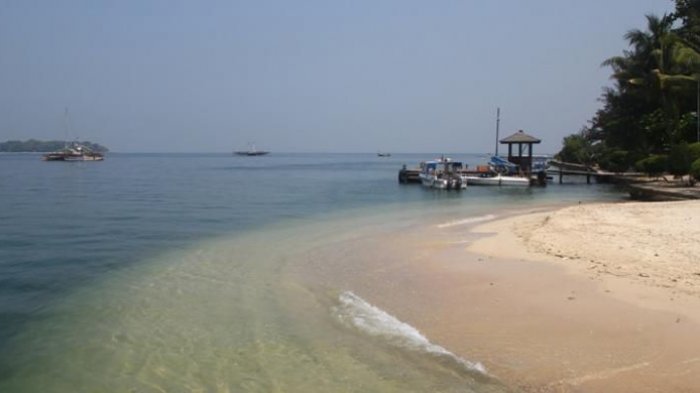 Pulau Bidadari, merupakan salah satu pulau dari gugusan Pulau Seribu. Pulau ini merupakan pulau terdekat dengan Jakarta yang bisa dicapai hanya dalam waktu 20 menit menggunakan speedboat.