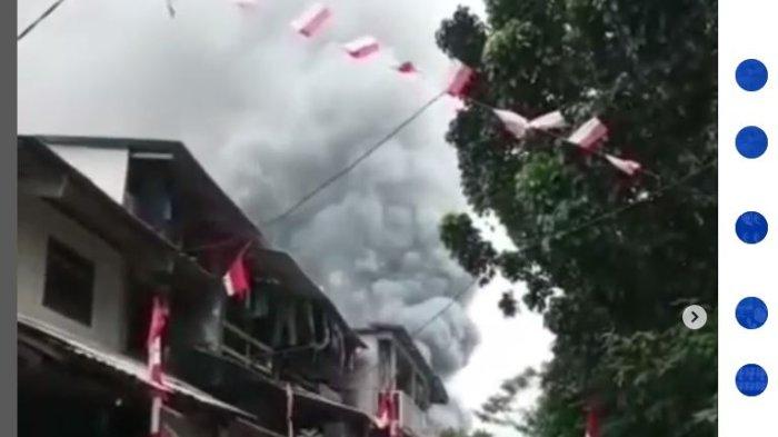 Rumah terbakar di Kebayoran lama