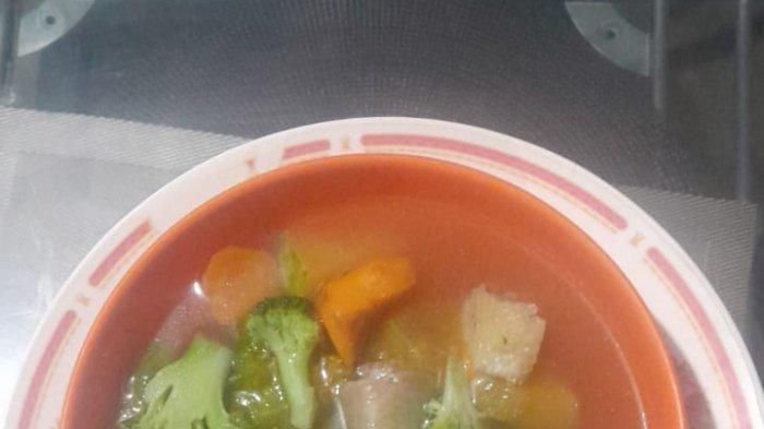 SUP SAYUR BROKOLI - Kuliner NTT, Sup Sayur Brokoli Mix Wortel dan Kentang dan Labu Jepang, Baik untuk Lanjut Usia ala Ferry Ndoen, Kamis 7 September 2023