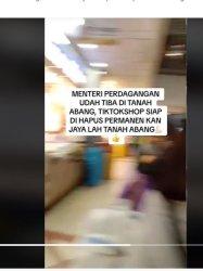 PASAR TANAH ABANG - Menteri Koperasi dan UKM
