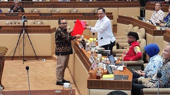 3 RUU Tentang Tiga Kabupaten di Lampung Segera Disahkan Jadi Undang ...