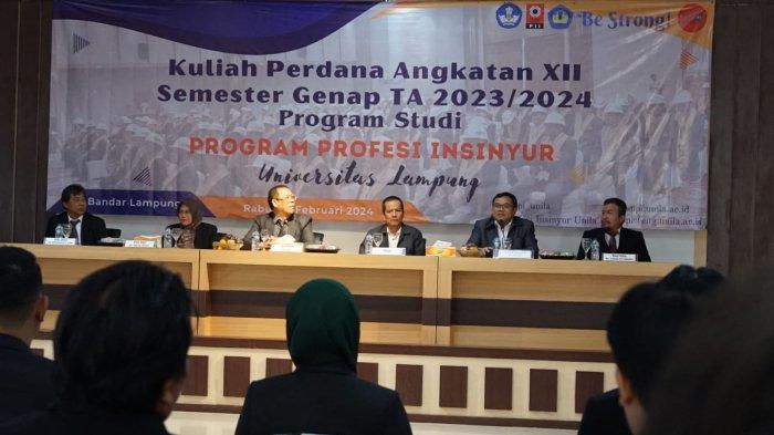 62 Mahasiswa Unila Ikuti Kuliah Perdana Program Profesi Insinyur