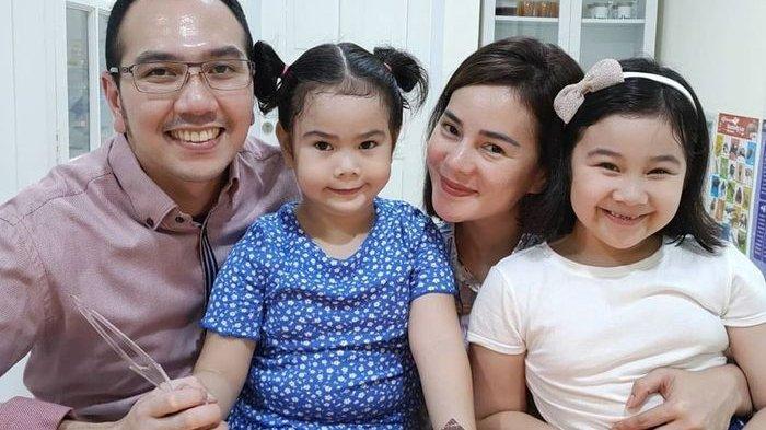 Astrid Tiar Suka Ajak Anak Makan Pinggir Jalan Biar Tahu Kehidupan Tak