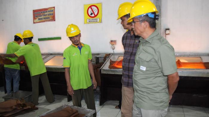 Karet masih proyektif2