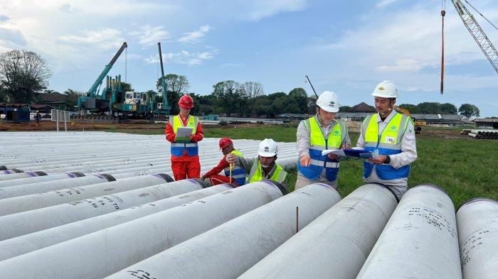 Kontraktor asal China secara aktif