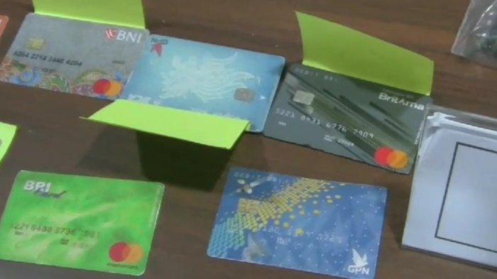 Kartu ATM bapak mertua dikuras habis menantunya.