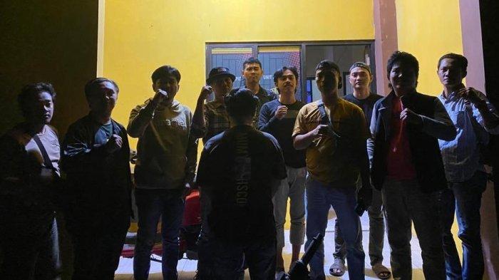 Aparat Polres Pesawaran menangkap pelaku rudapaksa berinisial NF (21), warga Kecamatan Way Khilau, Pesawaran. 
