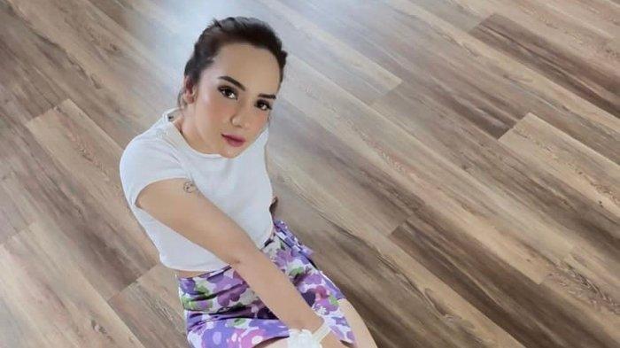 Putri Anne.