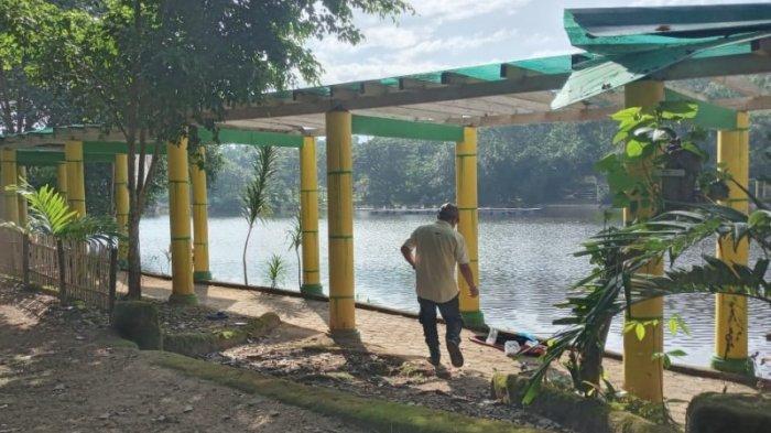 Wisata Telaga Gupit Pringsewu, tawarkan wahana menarik hingga panen raya ikan.