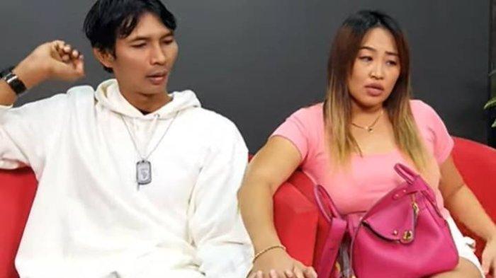 Pinkan Mambo mengaku hamil namun Arya Khan tak percaya dan menyebut istrinya halu.