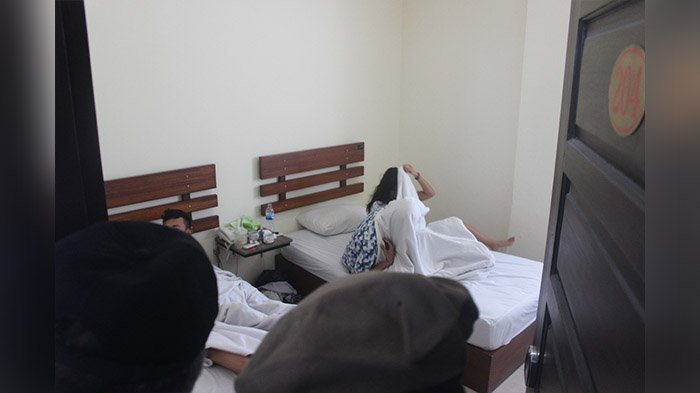 Viral kakak dan adik hotel. Viral hotel kakak. Kakak adik di hotel viral tiktok. Viral bokep indo yg di hotel. Adik kakak hotel viral.