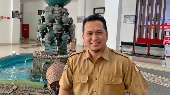 Kepala Bidang (Kabid) Pajak Daerah di Bappeda Lombok Timur, Muzammil Hadi menjelaskan pihaknya menargetkan raup 70 persen pad dari sektor pajak di momen Nataru 2024.
