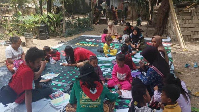 Wapala FH Unram mengadakan kemah bakti lingkungan di Dusun Labuan Petung,  Sekotong Barat, Kabupaten Lombok Barat. Kegiatan mereka antara lain pengibaran bendera Merah Putih di Tebing Semelar pada ketinggian 150 mdpl, cek kesehatan masyarakat secara gratis yang dibarengi khitanan massal.