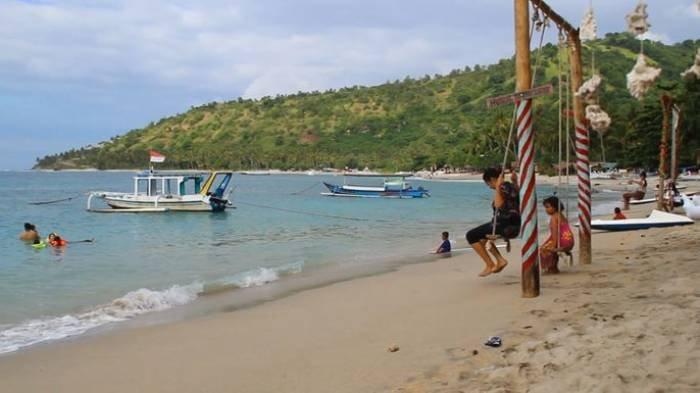 WISATA LOMBOK - Keindahan Pantai Pandanan, Desa Malaka, Kabupaten Lombok Utara, NTB.